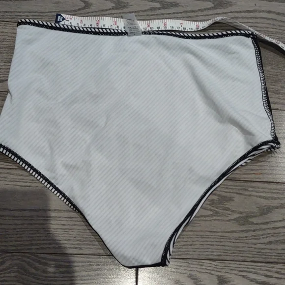 Swimming suit bottom🌼☘️🍀⭐ - Picture 8 of 9